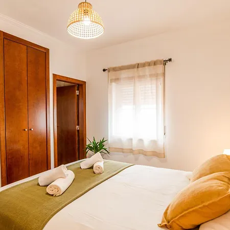 Donothing House - - Vakantiehuis