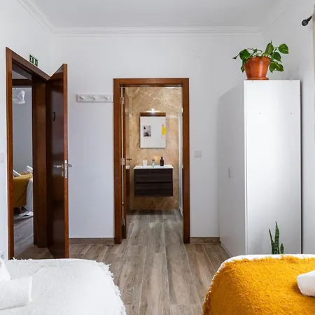 Donothing House - - Baleal