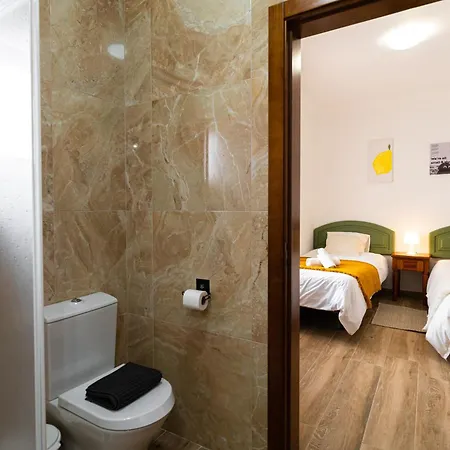 Donothing House - - Baleal