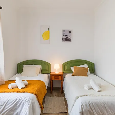 Donothing House - - Vakantiehuis Baleal