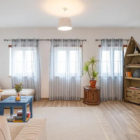 Donothing House - - Baleal