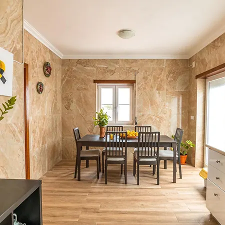 Donothing House - - Vakantiehuis *