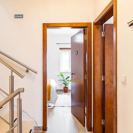 Donothing House - - Baleal